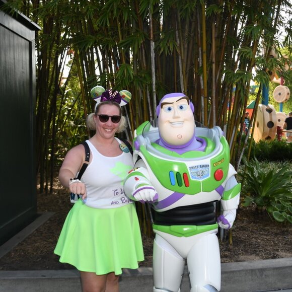 Meet your Posher, Nicole - Picture 4 of 10